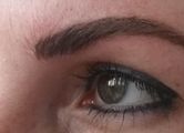 wilt u ook opstaan met perfecte eyeliners of wenkbrauwen?? wilt u ook opstaan met perfecte eyeliners of wenkbrauwen??
